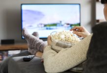 De ce prefera oamenii sa urmareasca filme online