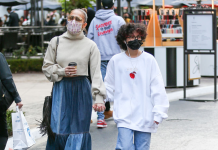 Jennifer Lopez si alte celebritati care isi sustin copiii nebinari
