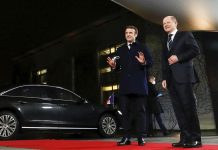 Emmanuel Macron ii va propune lui Vladimir Putin un plan de dezescaladare in Ucraina