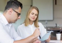 De ce să alegi un software evaluare angajati pentru a analiza performanța internă?