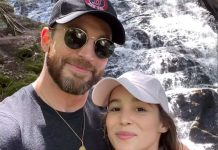 Actorul Chris Evans s-a casatorit cu Alba Baptista in secret in casa lor din Boston