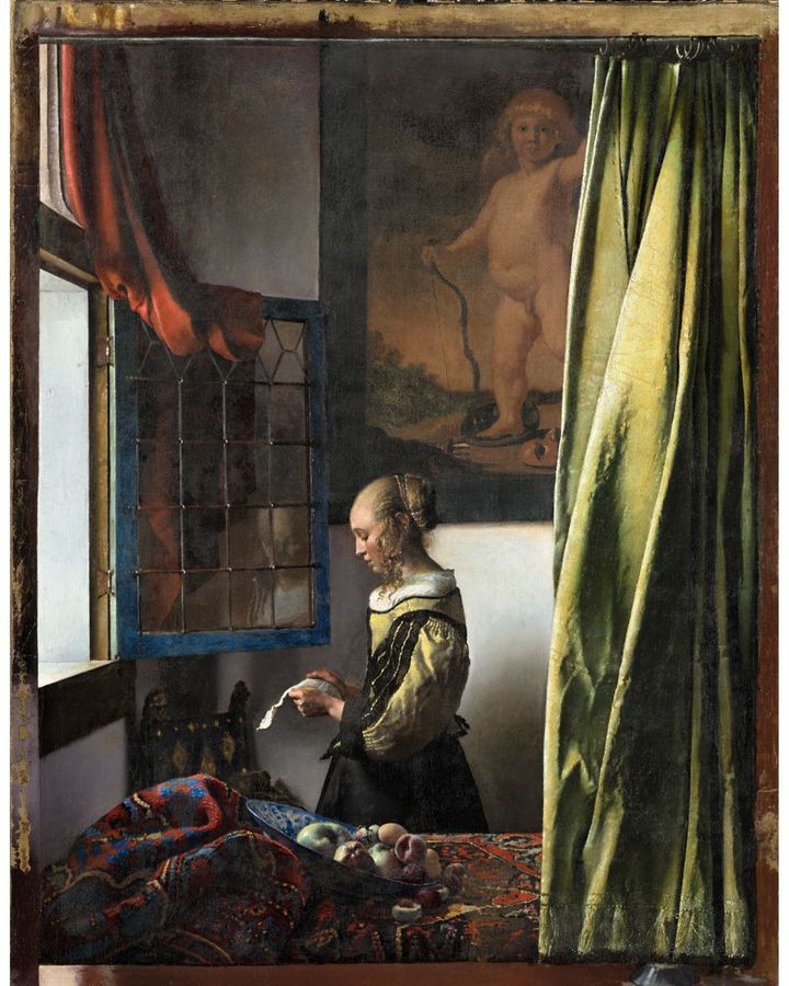 Fata care citeste o scrisoare la o fereastra deschisa (1657-8) de Johannes Vermeer (Credit: Gemaldegalerie Alte Meister, Dresda)