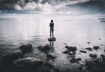 Cum sa faci fata durerii emotionale: 8 moduri de a face fata durerii
