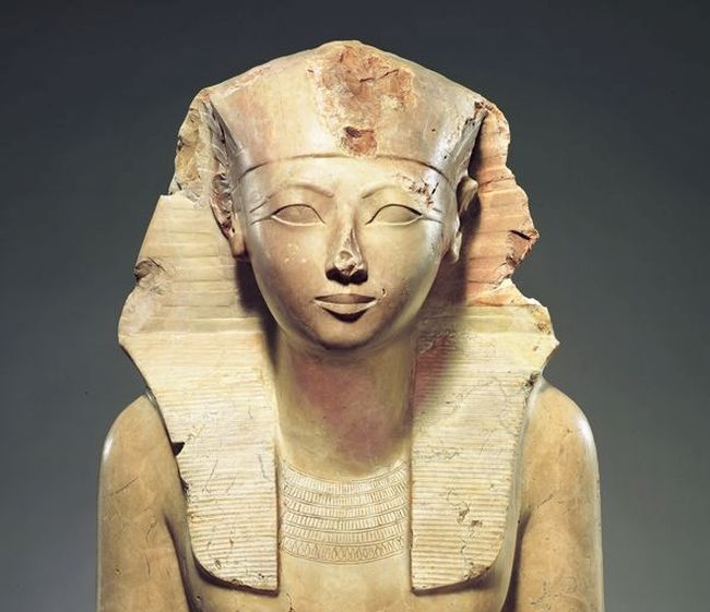 Statuia lui Faraon Hatshepsut (lideri mondiali faimosi)