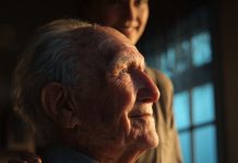Îngrijire acasă sau cămin pentru părinții în vârstă: întrebările care te ajută să alegi
